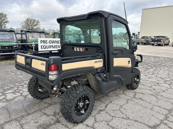 Image of John Deere XUV 835M equipment image 4