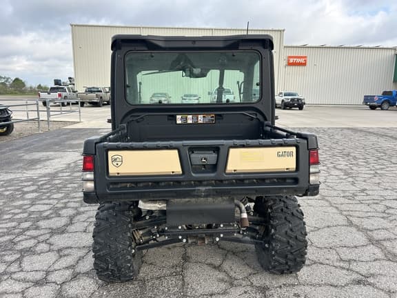 Image of John Deere XUV 835M equipment image 3