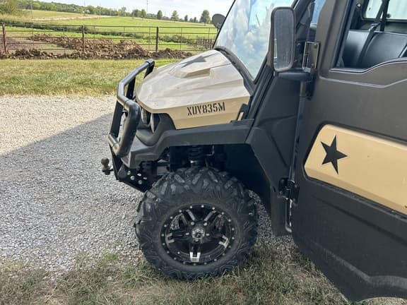 Image of John Deere XUV 835M equipment image 1