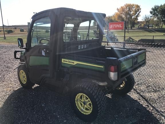 Image of John Deere XUV 835M equipment image 2