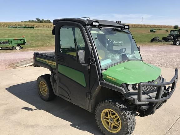 Image of John Deere XUV 835M equipment image 1