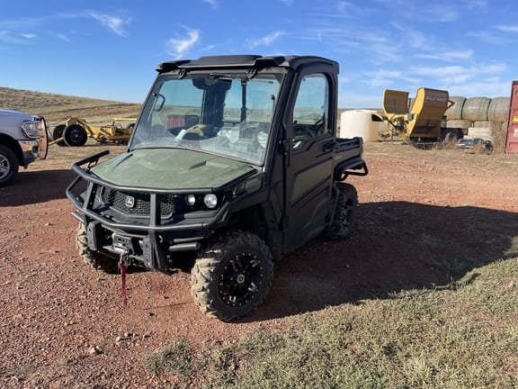 2022 John Deere XUV 835M Equipment Image0