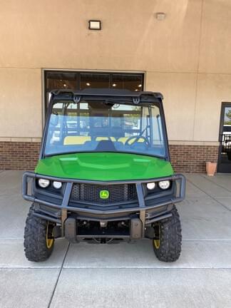 Image of John Deere XUV 835M equipment image 1