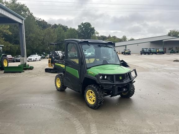 Image of John Deere XUV 835M equipment image 3