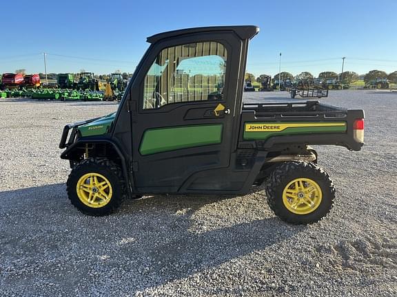 Image of John Deere XUV 835M equipment image 3