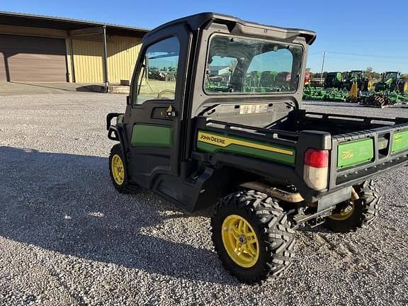 Image of John Deere XUV 835M equipment image 4