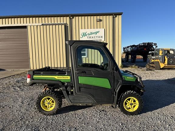 Image of John Deere XUV 835M Primary image