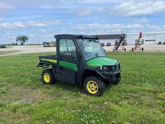 Image of John Deere XUV 835M equipment image 3
