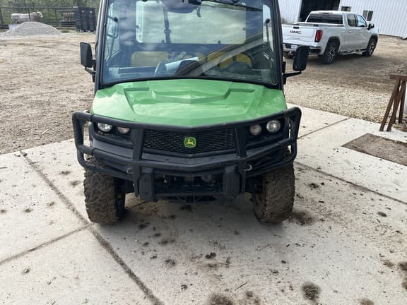 Image of John Deere XUV 835M equipment image 3