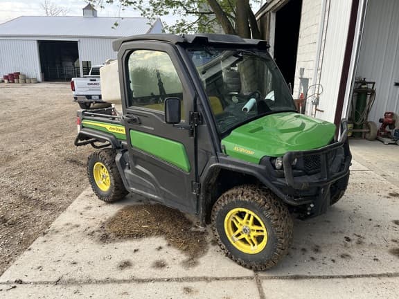 Image of John Deere XUV 835M equipment image 2