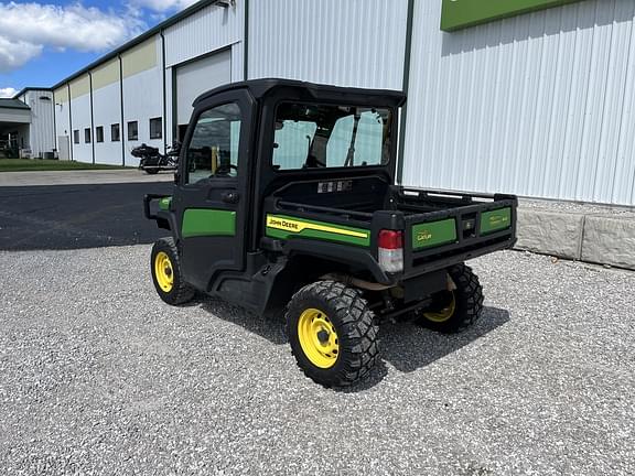 Image of John Deere XUV 835M equipment image 3