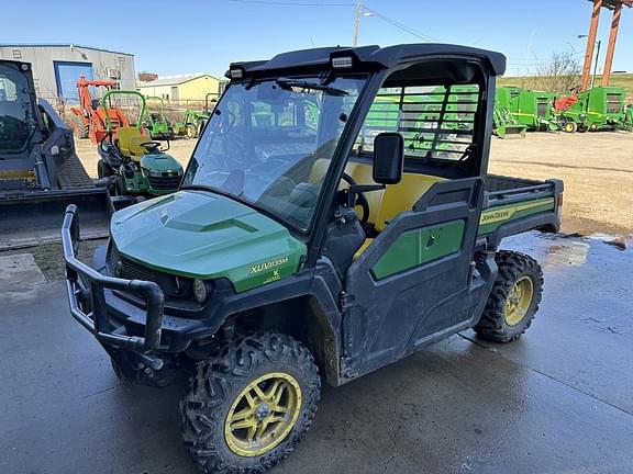 Image of John Deere XUV 835M Primary image