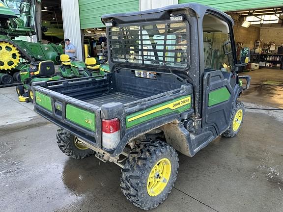 Image of John Deere XUV 835M equipment image 4