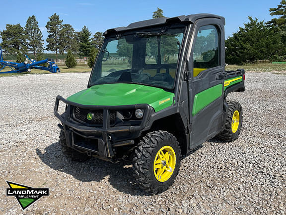 Image of John Deere XUV 835M Primary image