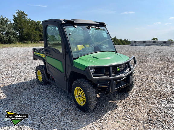 Image of John Deere XUV 835M equipment image 2