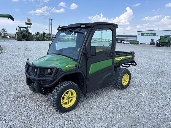 Image of John Deere XUV 835M Primary image