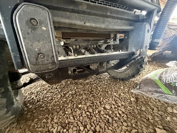 Image of John Deere XUV 835M equipment image 4
