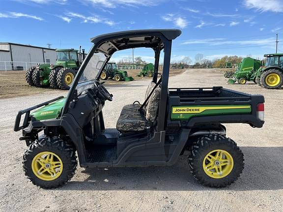 Image of John Deere XUV 835M equipment image 1