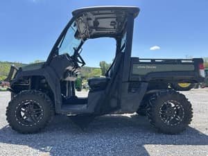 2022 John Deere XUV 835M Image