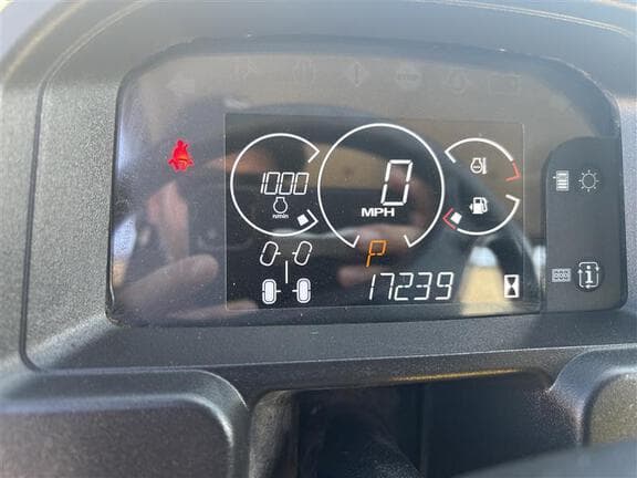 Image of John Deere XUV 835M equipment image 4