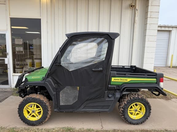 Image of John Deere XUV 835M equipment image 2