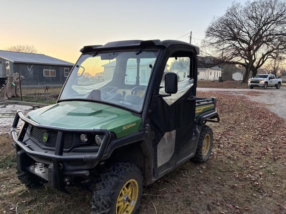 Image of John Deere XUV 835M equipment image 2