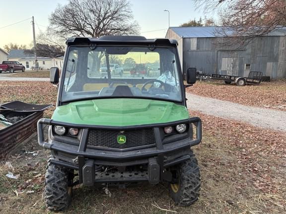 Image of John Deere XUV 835M equipment image 3