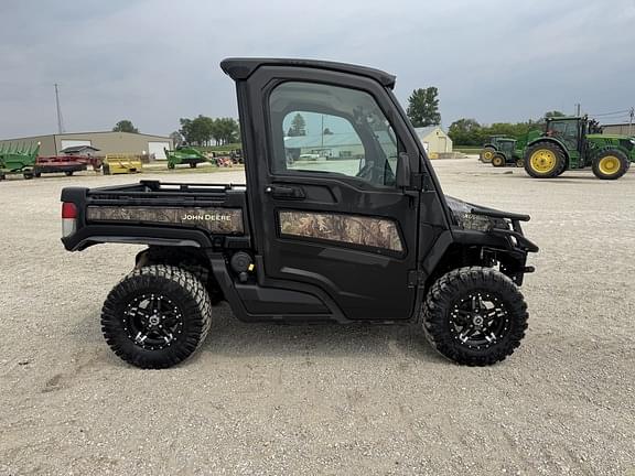 Image of John Deere XUV 835M equipment image 4