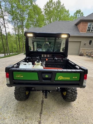 Image of John Deere XUV 835M equipment image 3