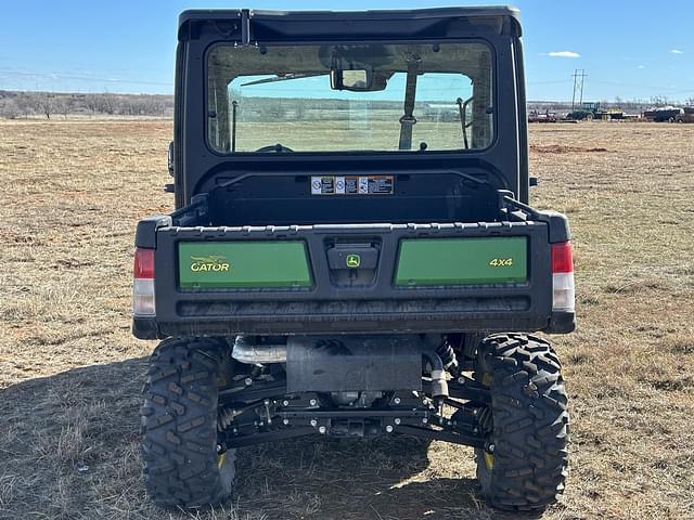 Image of John Deere XUV 835M equipment image 3