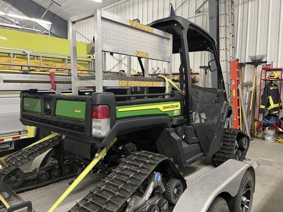 Image of John Deere XUV 835M equipment image 2