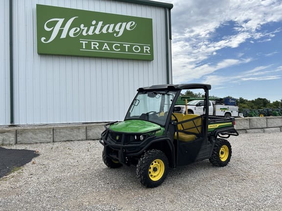 2022 John Deere XUV 835M Equipment Image0