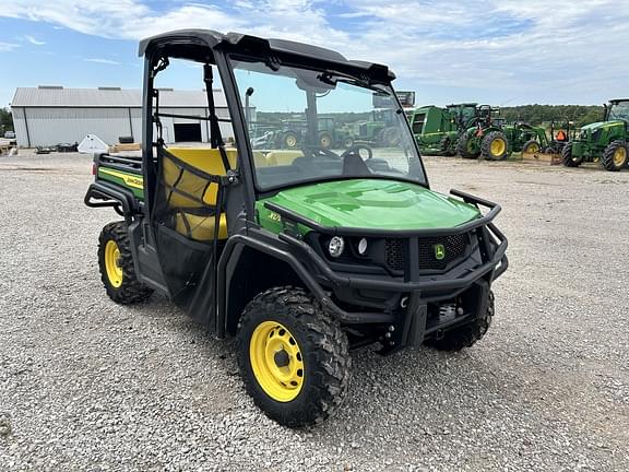 Image of John Deere XUV 835M equipment image 2