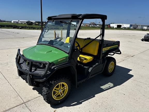 Image of John Deere XUV 835M equipment image 2