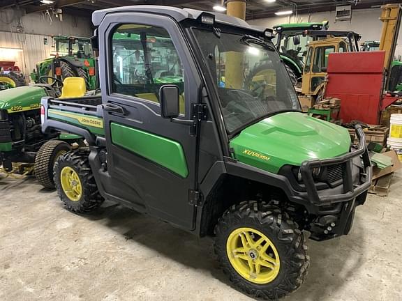 Image of John Deere XUV 835M equipment image 1