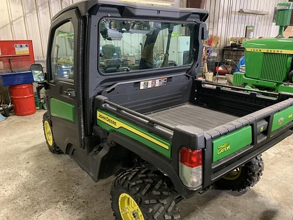 Image of John Deere XUV 835M equipment image 2