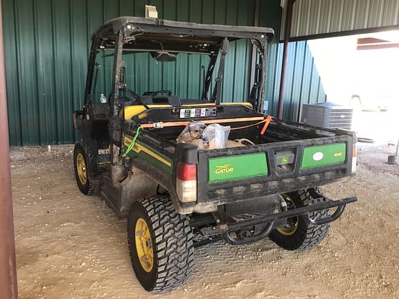 Image of John Deere XUV 835M equipment image 3