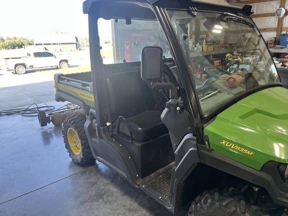 Image of John Deere XUV 835M equipment image 2