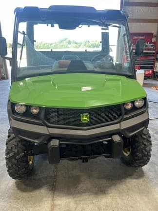 Image of John Deere XUV 835M equipment image 1