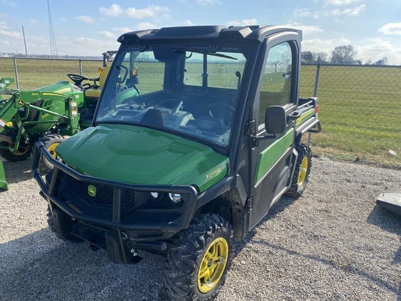 Main image John Deere XUV 835M