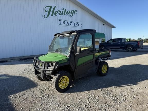 Image of John Deere XUV 835M Primary image
