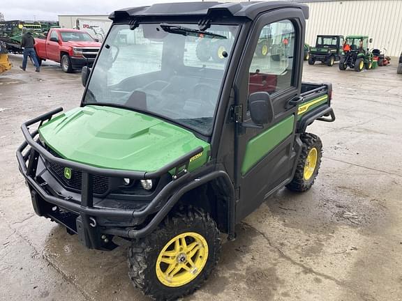 Image of John Deere XUV 835M Primary image