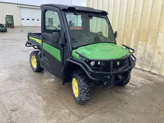 Image of John Deere XUV 835M equipment image 2