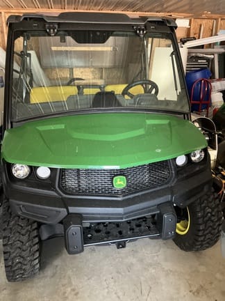 2022 John Deere XUV 835M Equipment Image0