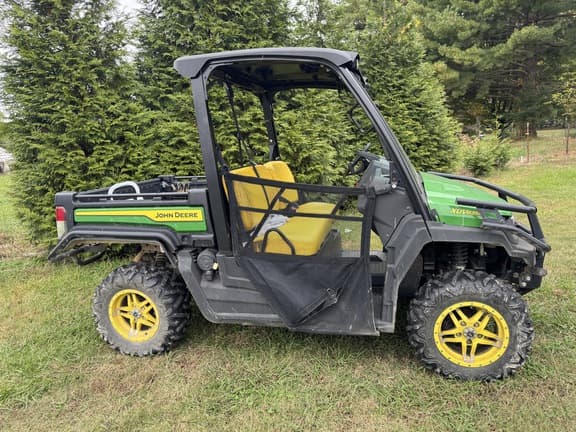 Image of John Deere XUV 835M equipment image 4