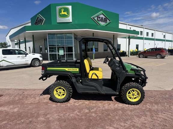 Main image John Deere XUV 835M