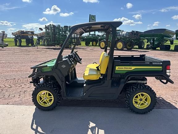 Image of John Deere XUV 835M equipment image 4