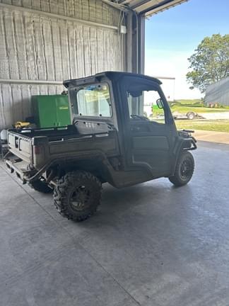 Image of John Deere XUV 835M equipment image 3