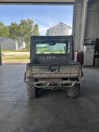 Image of John Deere XUV 835M equipment image 2