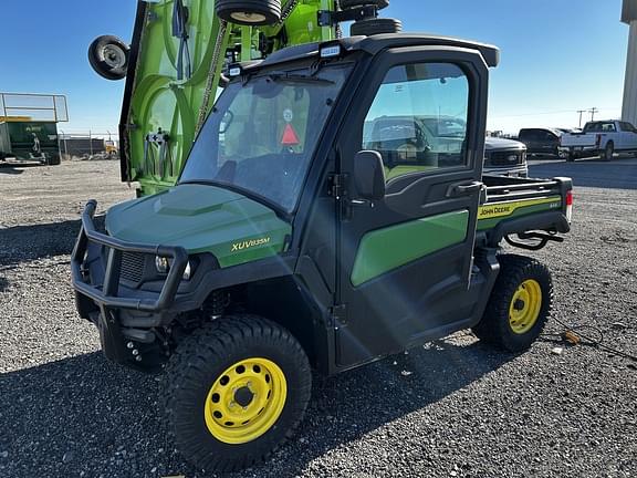 Image of John Deere XUV 835M equipment image 1